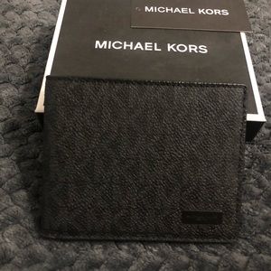 Michael Kor’s Men’s Wallet